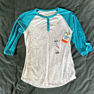 Nike 3/4 Sleeve Shirt